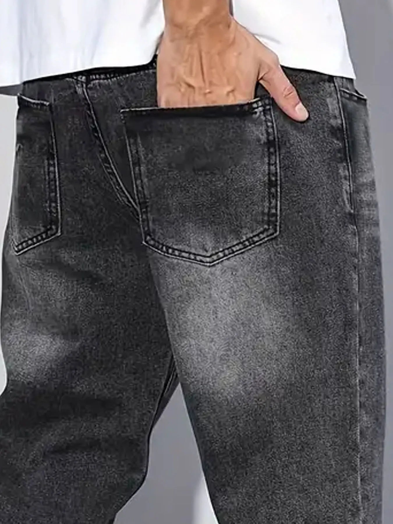 Men's Classic Straight Leg Jeans